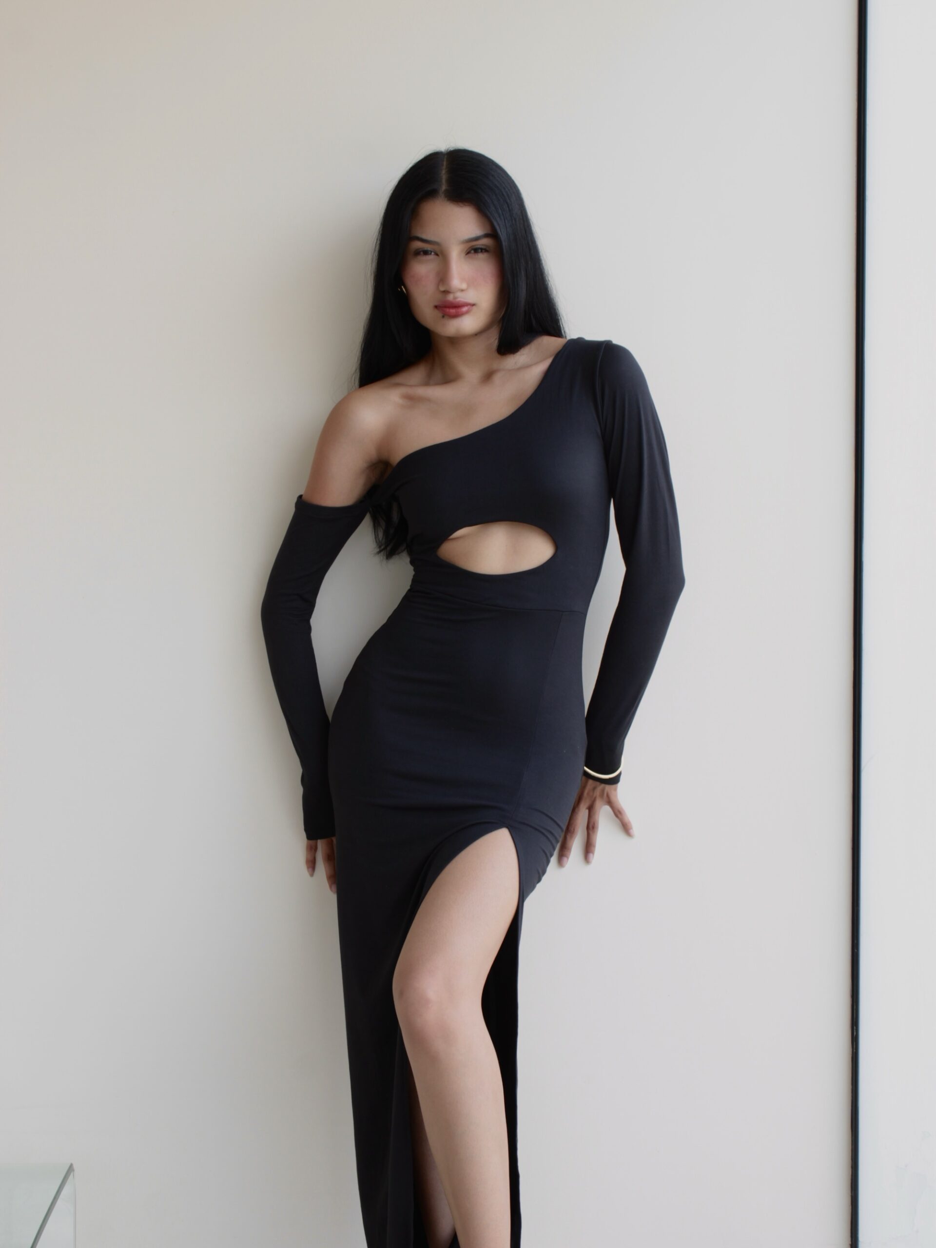 VESTIDO LARGO ASIMÉTRICO