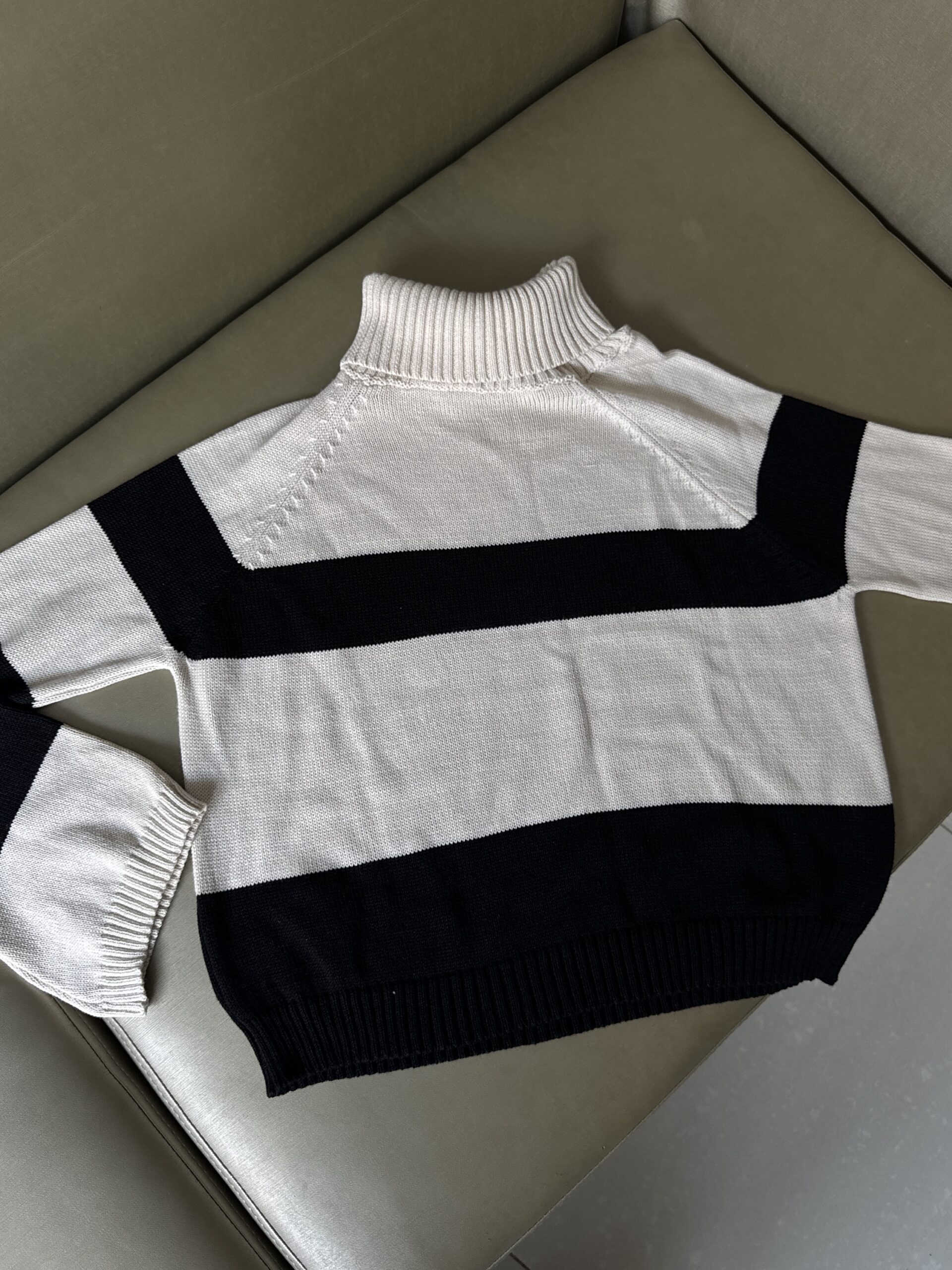 SUÉTER CUELLO